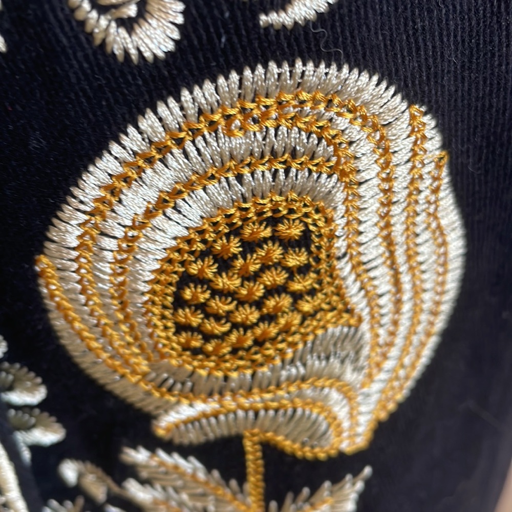 Embroidered Jacket Golden - Picture 6 of 15